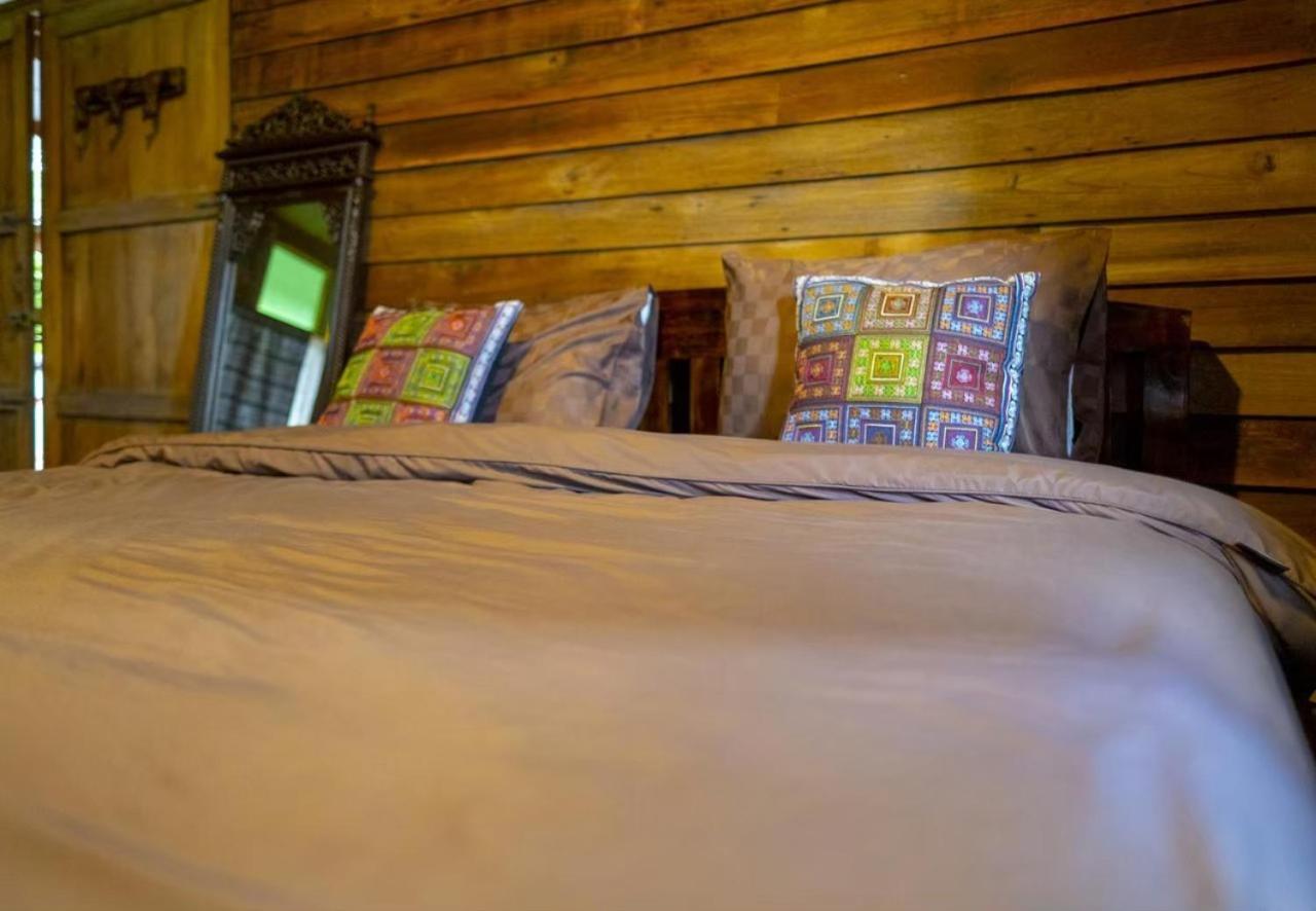 Stay With Brite The Home-Stay In チエンマイ エクステリア 写真